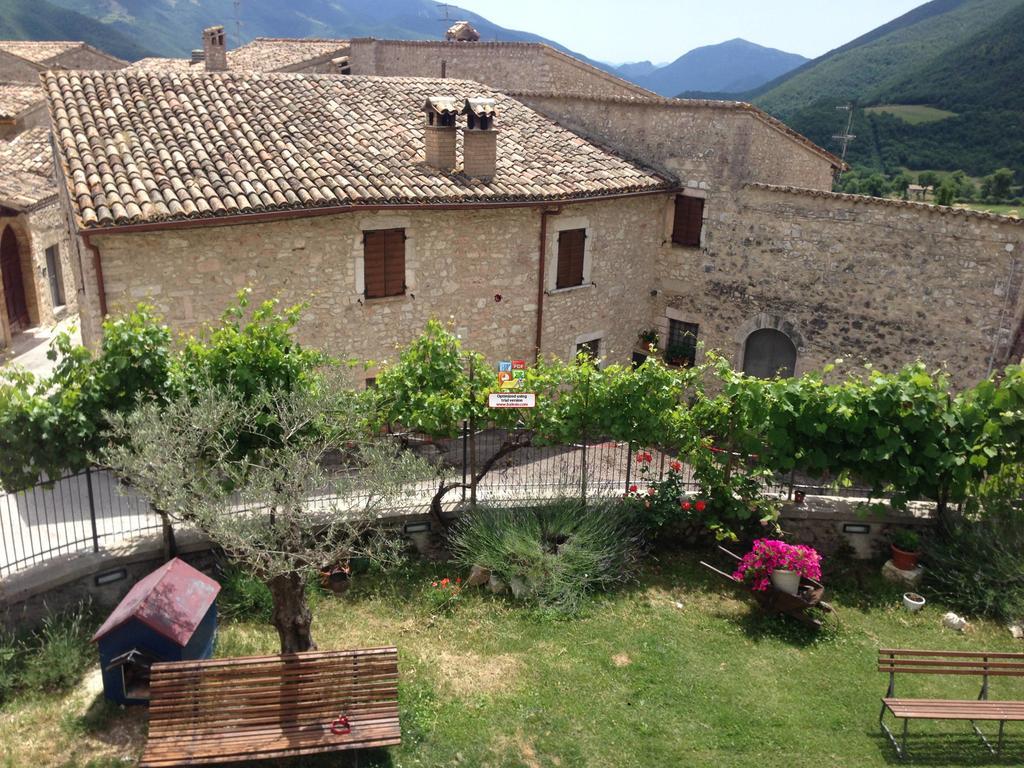 Vallo di Nera Agriturismo Campagna In Compagnia מראה חיצוני תמונה
