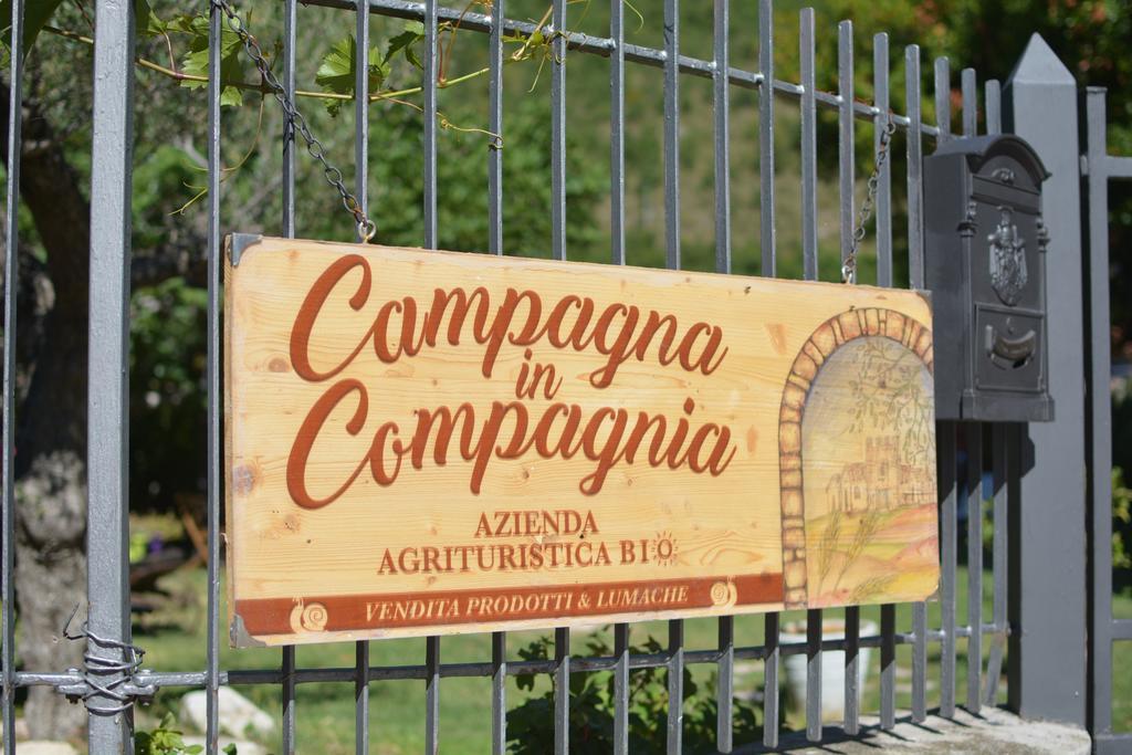 Vallo di Nera Agriturismo Campagna In Compagnia מראה חיצוני תמונה