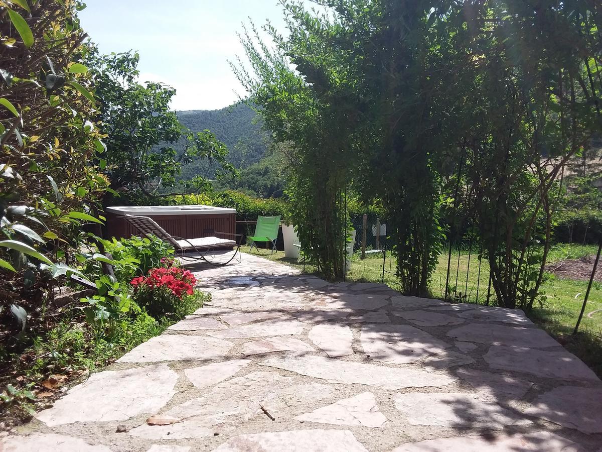 Vallo di Nera Agriturismo Campagna In Compagnia מראה חיצוני תמונה